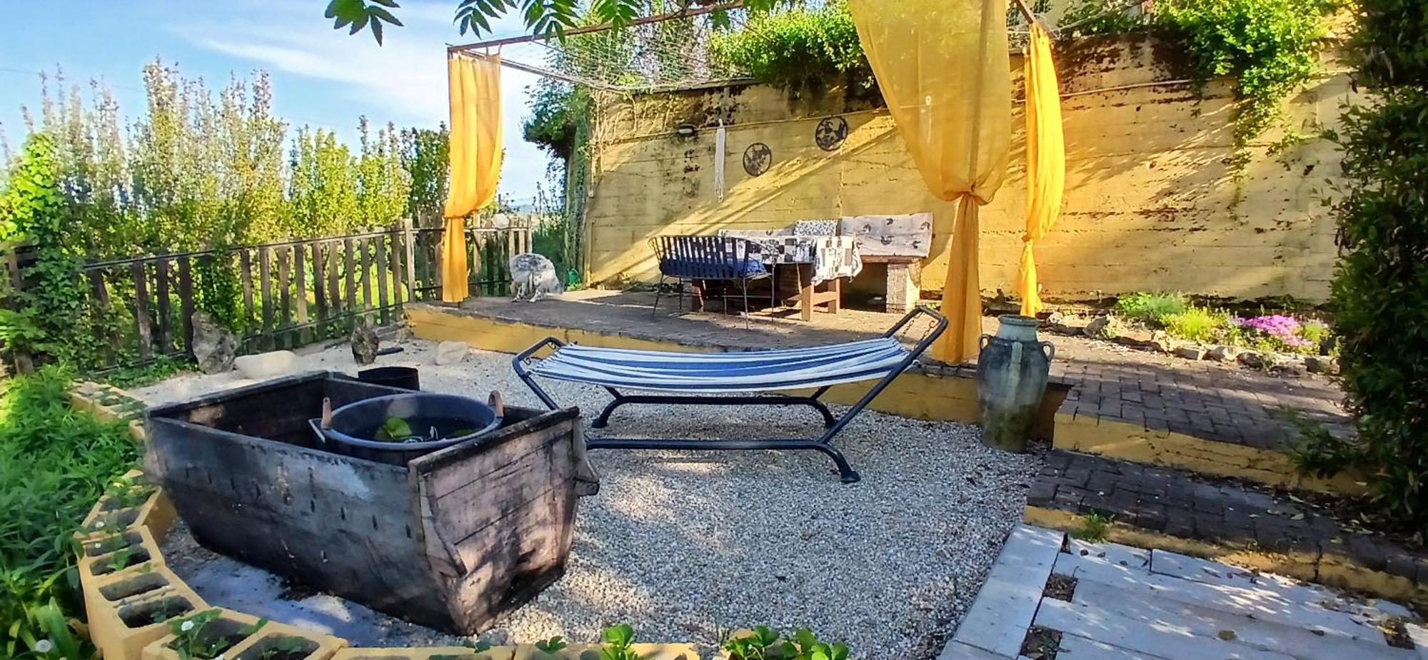 Casa Vacanza Il Colle Del Vento Calosso Ngoại thất bức ảnh
